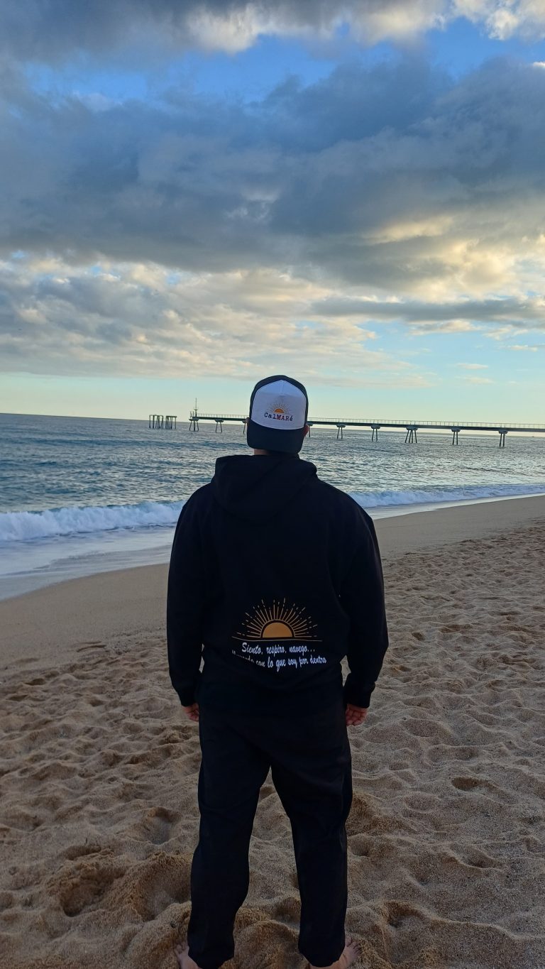 sudadera_capucha_negra_2